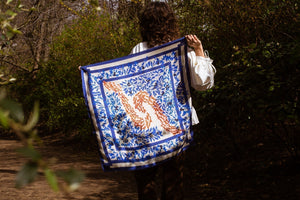 Silk Carré Scarf, instructions for use.