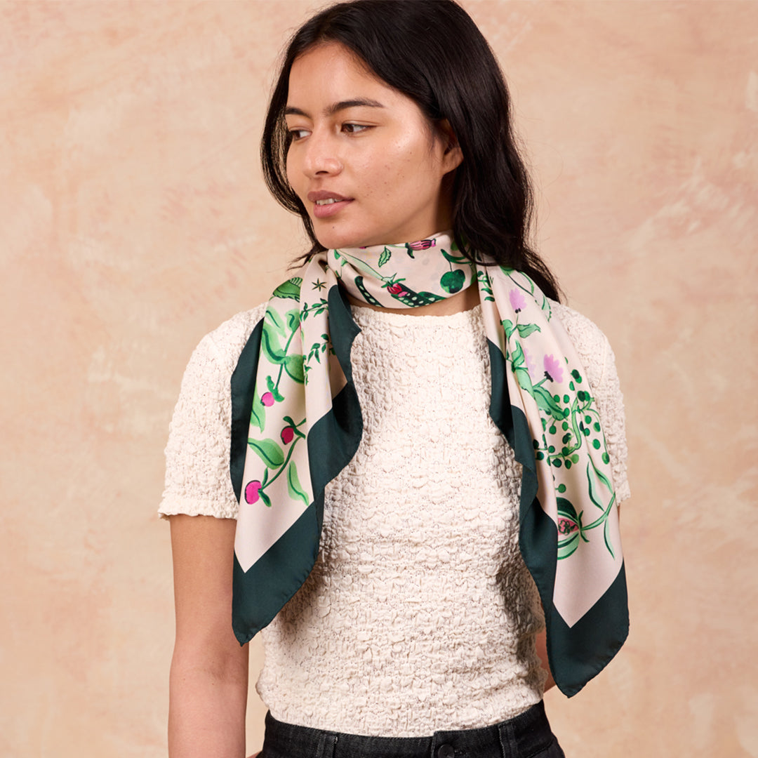Carré Toile Fantastique, 100% soie, made in France & Italy